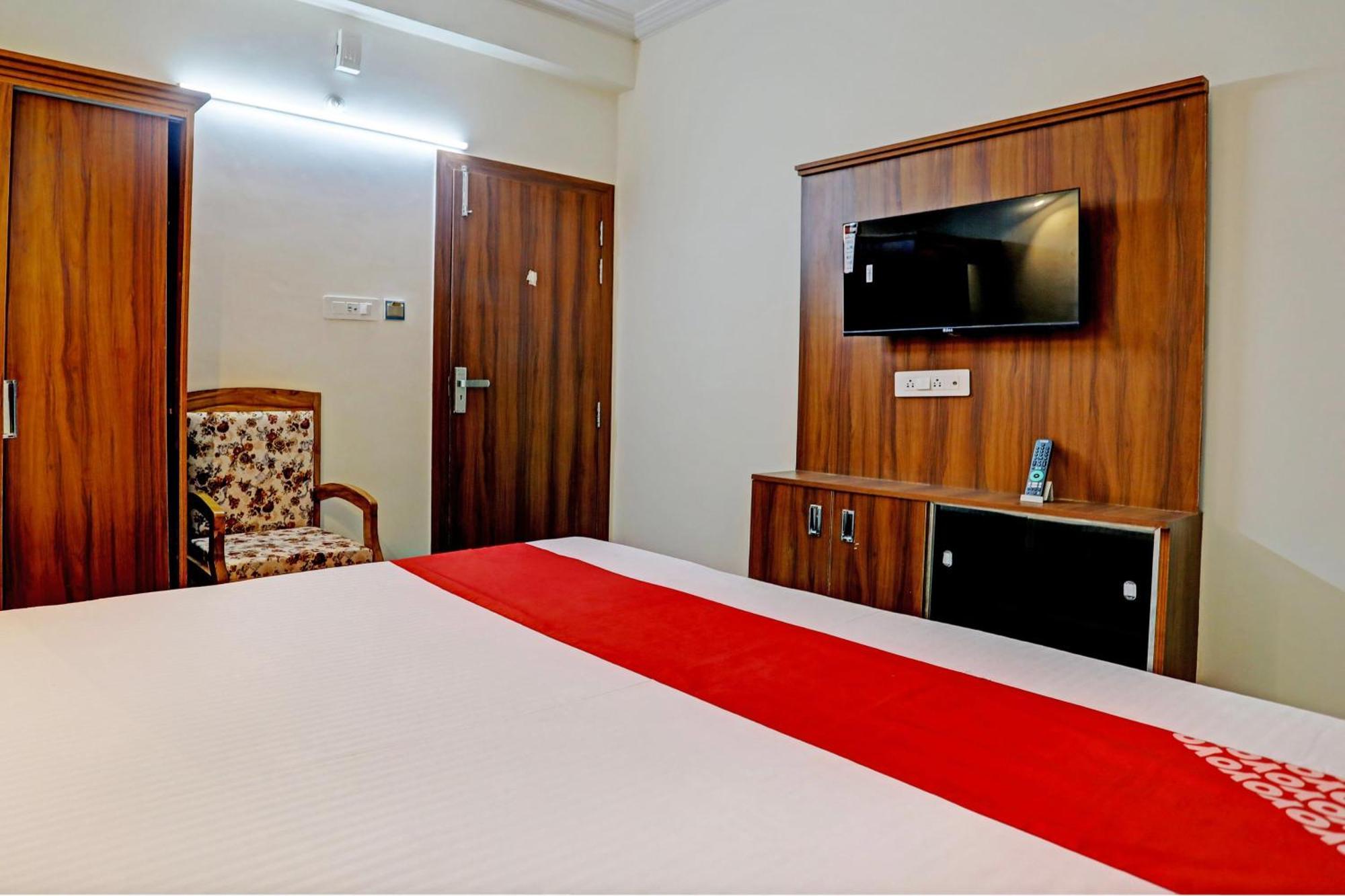 Hotel O Al Diwan Banquet And Suites Kanpur Exterior photo